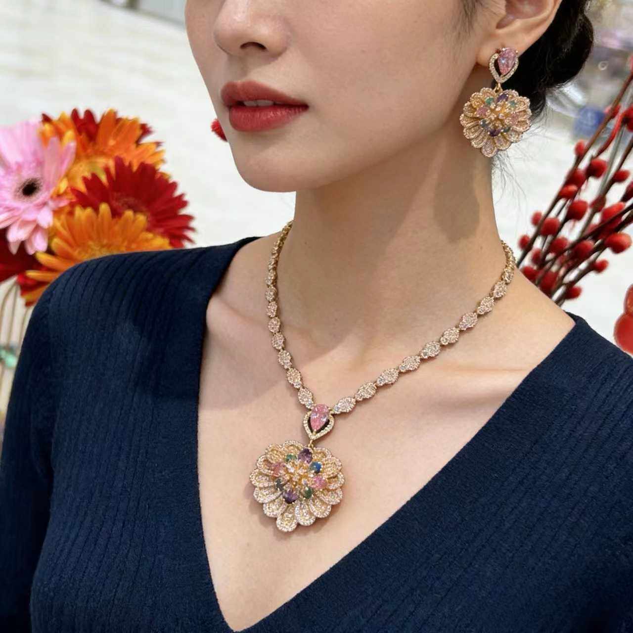 富家千金风彩宝花朵套装满镶锆石铜镀金晚宴年会C位轻奢珠宝两件