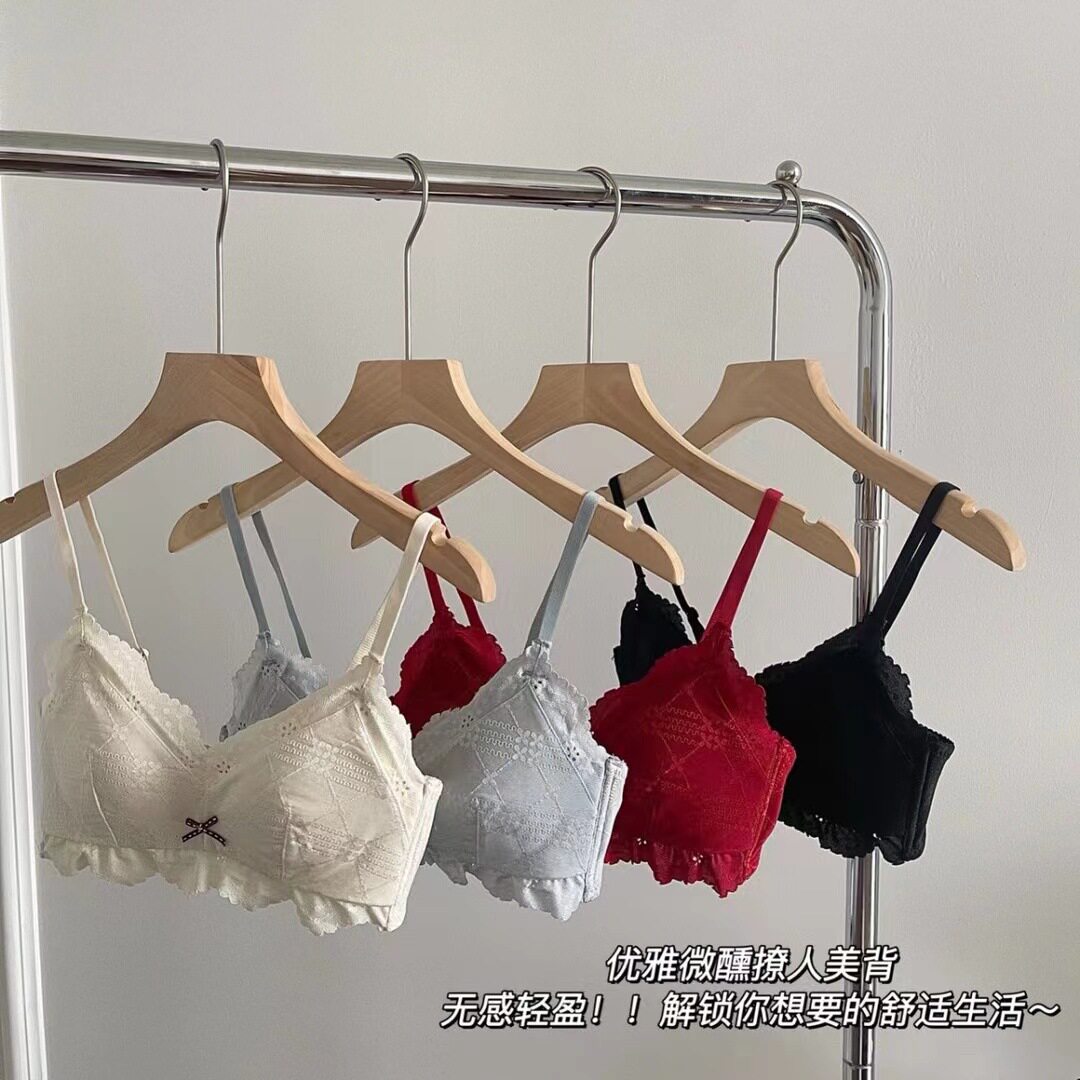 薄款内衣女日系元气少女大胸显小胸聚拢上托防下垂无钢圈文胸套装