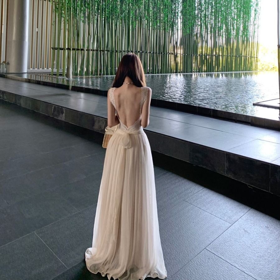 绝美拼接大露背绑带蕾丝吊带连衣连衣裙