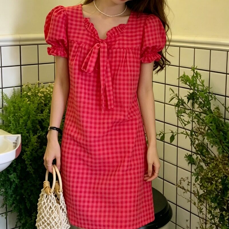 甜辣连衣裙女学生夏季新款收腰显瘦a字裙子树莓果果玫红色连衣裙