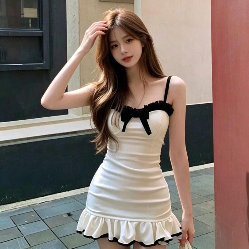 设计感蝴蝶结吊带连衣裙女夏季2026新款修身显瘦辣妹包臀短裙子潮