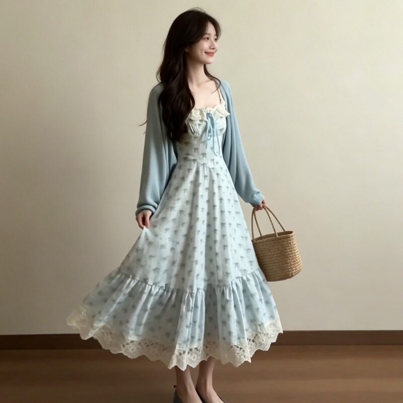 2026新款夏季法式甜美蓝色蕾丝碎花吊带连衣裙女春夏季方领长裙子