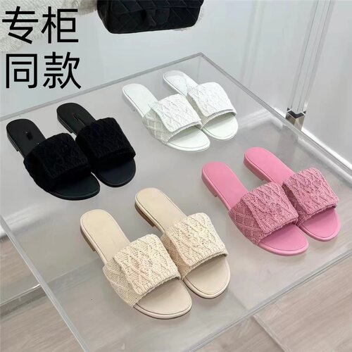 香港买版真皮菱格包扣女一字拖