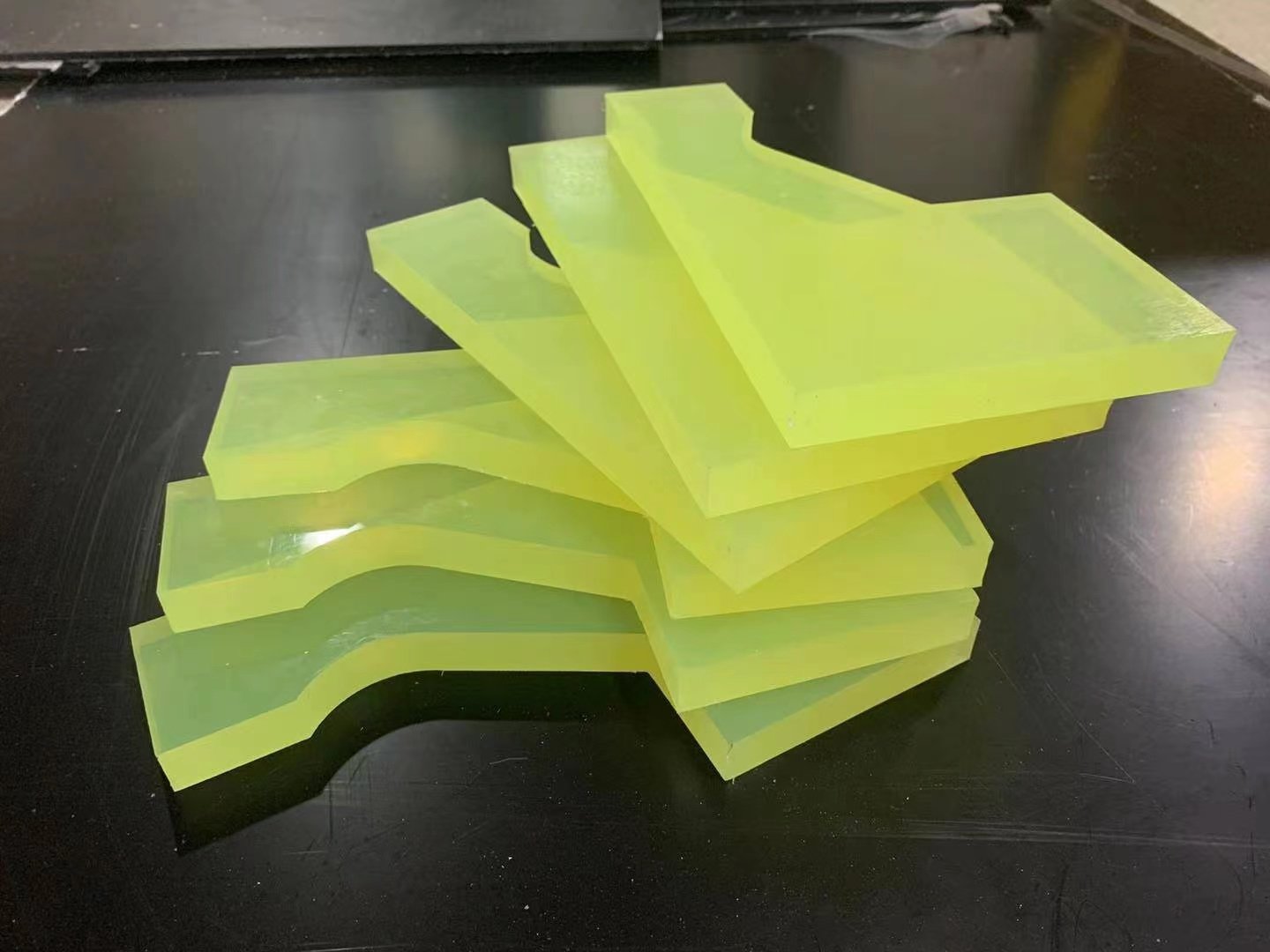 加工管优力胶垫片垫圈材透明防撞开橡胶pu板牛筋棒块聚氨酯板半模