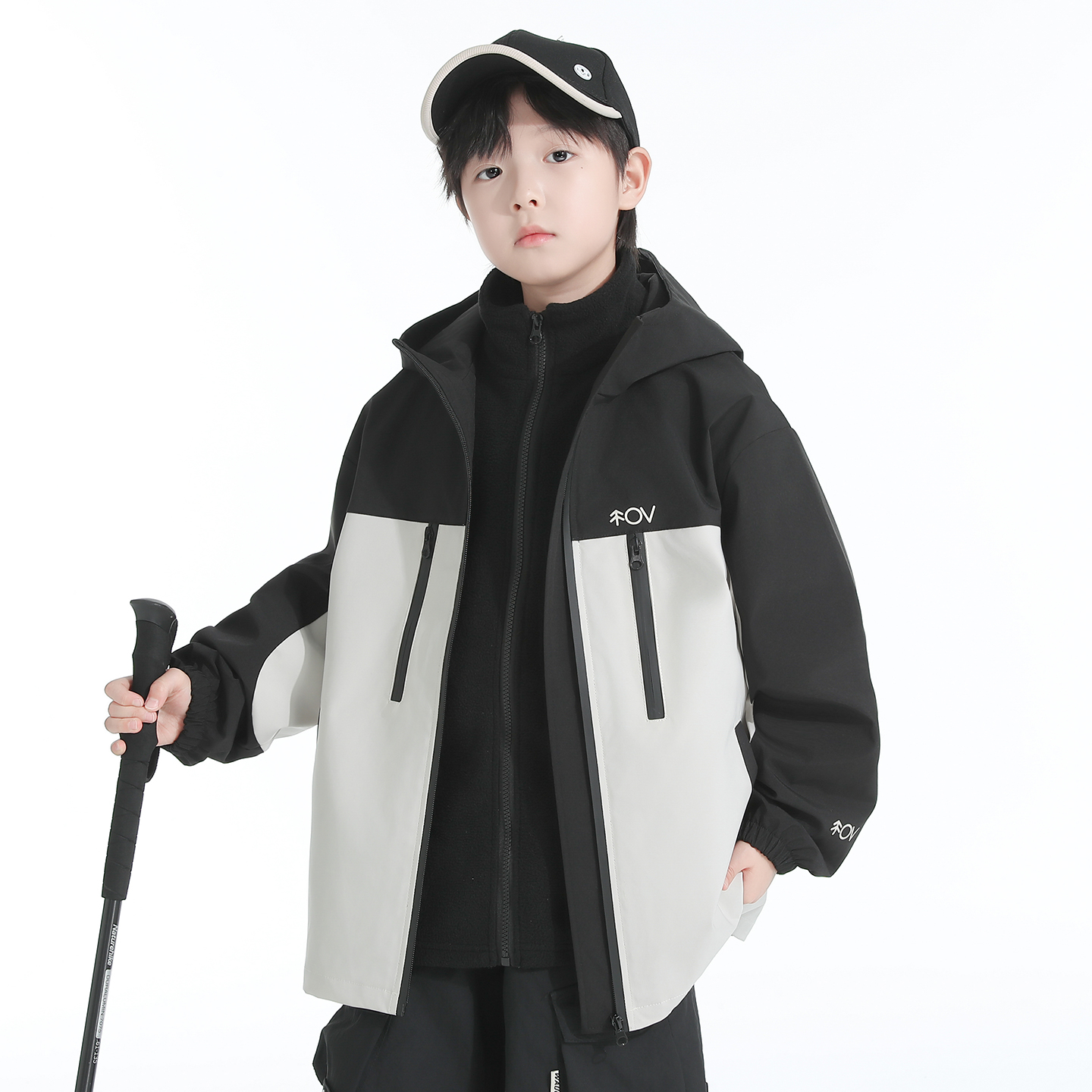 儿童冲锋衣男童2025新款中大童