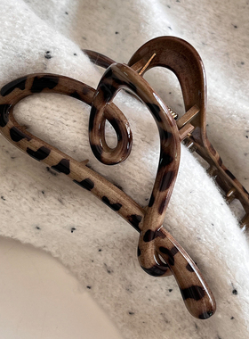 许妍赵露思同款爱心豹纹抓夹女法式气质后脑勺大号鲨鱼夹百搭发夹