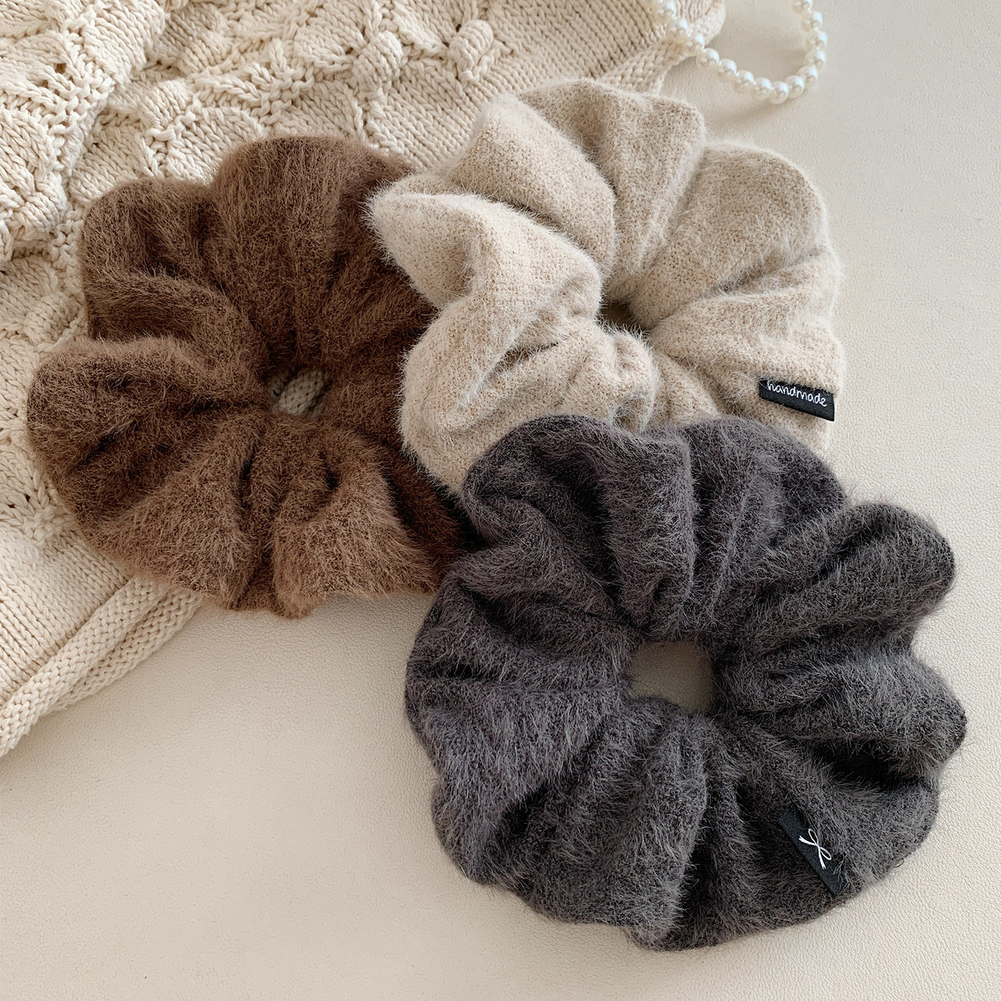 美拉德系咖色毛绒大肠发圈