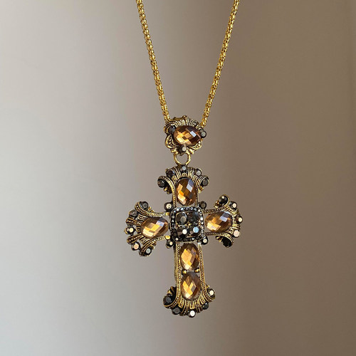 复古做旧重工镶钻宝石十字架项链