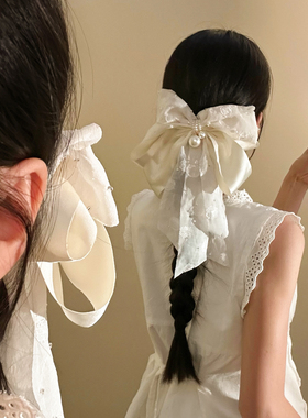 出逃千金 法式米色蝴蝶结珍珠蕾丝发夹女后脑勺高级感弹簧夹头饰