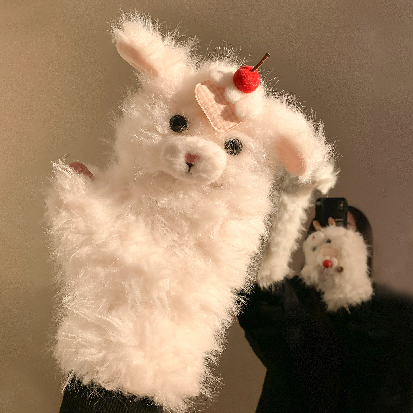 卡通白色小羊羔毛绒翻盖保暖手套女冬季可爱百搭加厚防风防寒触屏,服饰配件/皮带/帽子/围巾,手套,淘宝优惠券,粉丝福利购,淘宝优惠卷