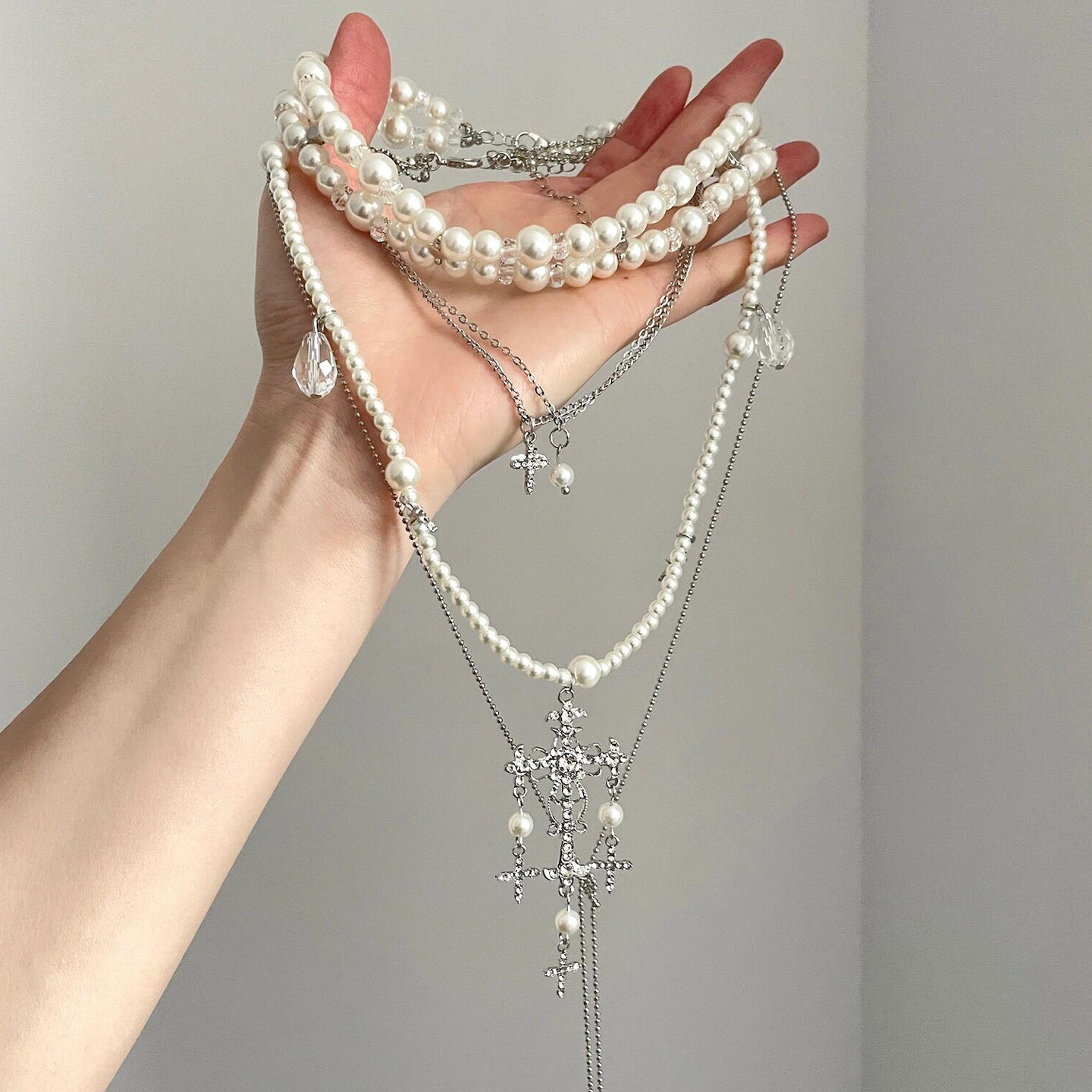 镶钻十字架珍珠多层叠戴项链