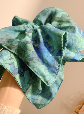 松涛烟墨~绿色晕染缎面方巾大肠发圈女新中式头饰超大号方形发绳