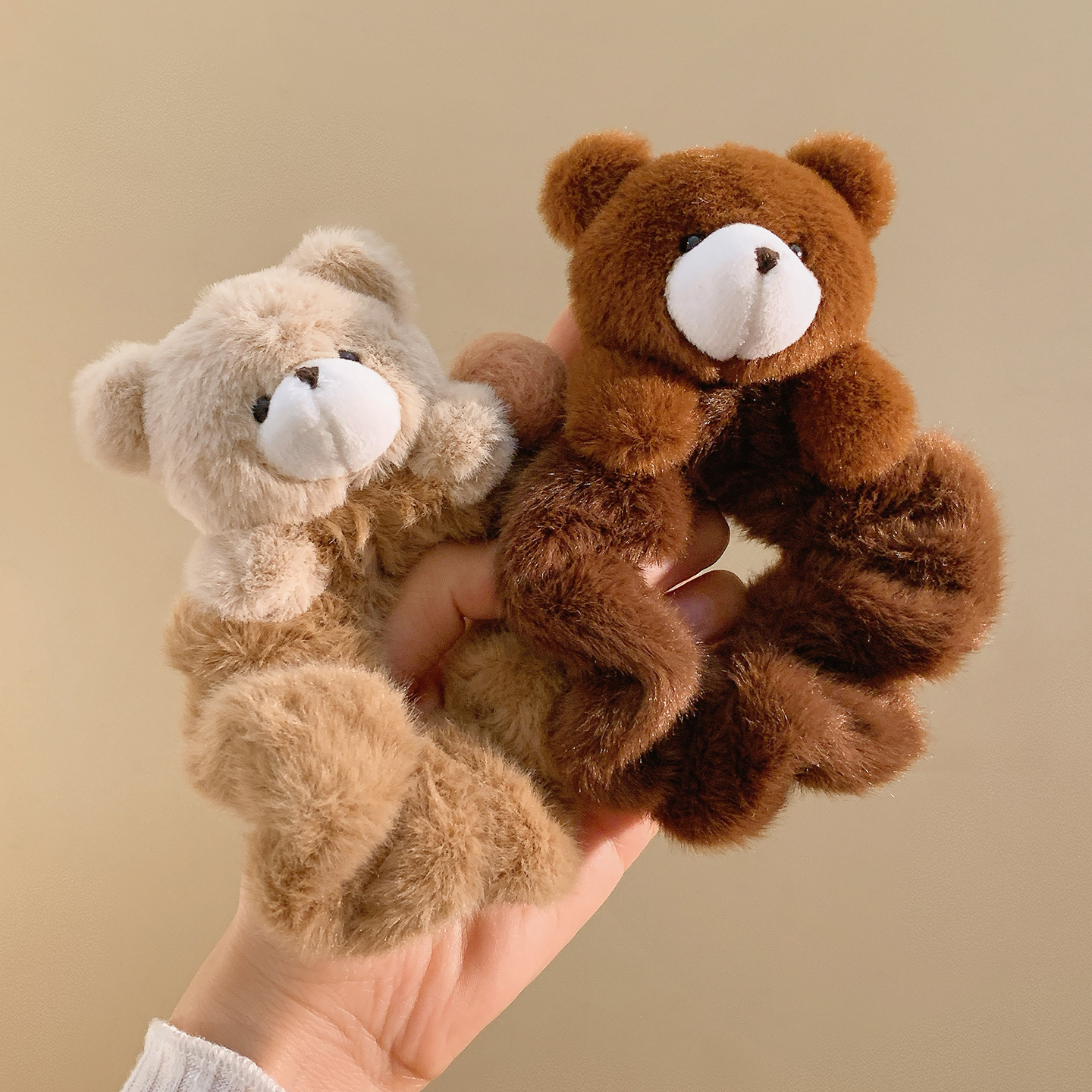 可爱卡通咖色小熊毛绒大肠发圈