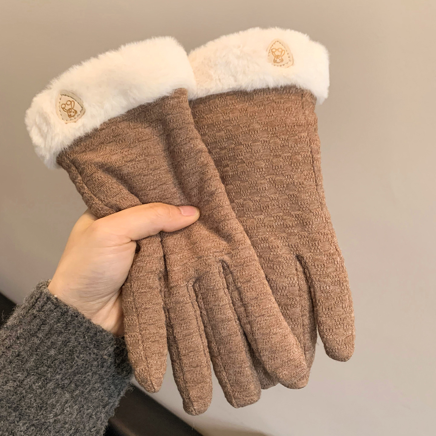 复古咖色毛绒五指手套女士冬季