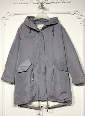 潮系列 8277S272 时尚羽绒服品牌女装折扣颦