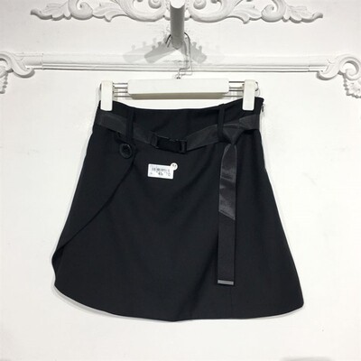 琲N系列 8134S170 时尚短裙品牌女装折扣颦