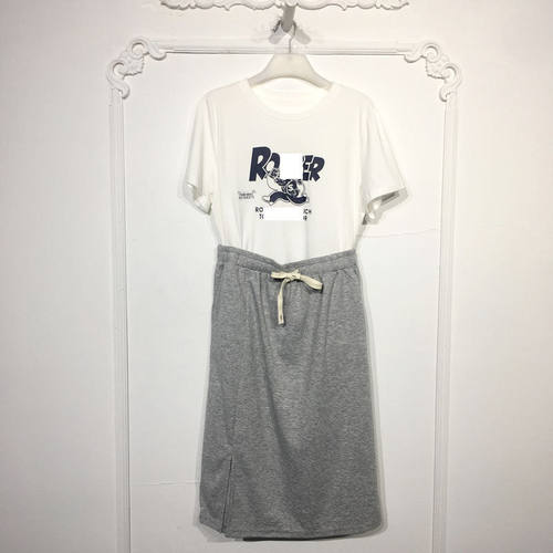 沫H系列 8218S273 时尚套装两件套品牌女装折扣颦