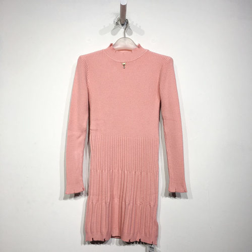 时尚针织连衣裙品牌女装折扣