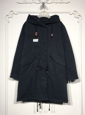 潮系列 8278S229 时尚羽绒服品牌女装折扣颦