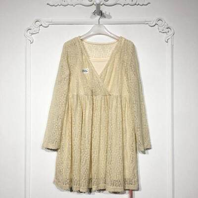 潮系列 8239S280 时尚连衣裙品牌女装折扣颦