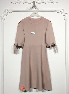 乔系列 8137S263 时尚针织连衣裙品牌女装折扣颦