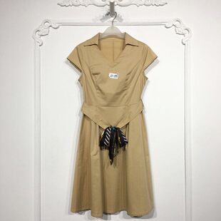 N系列 8210S171 时尚连衣裙品牌女装折扣颦