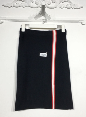 UGC系列 8165S137 时尚针织半身裙品牌女装折扣颦