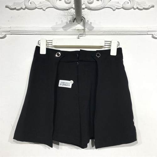 珂P系列 8129S205 时尚短裤品牌女装折扣颦