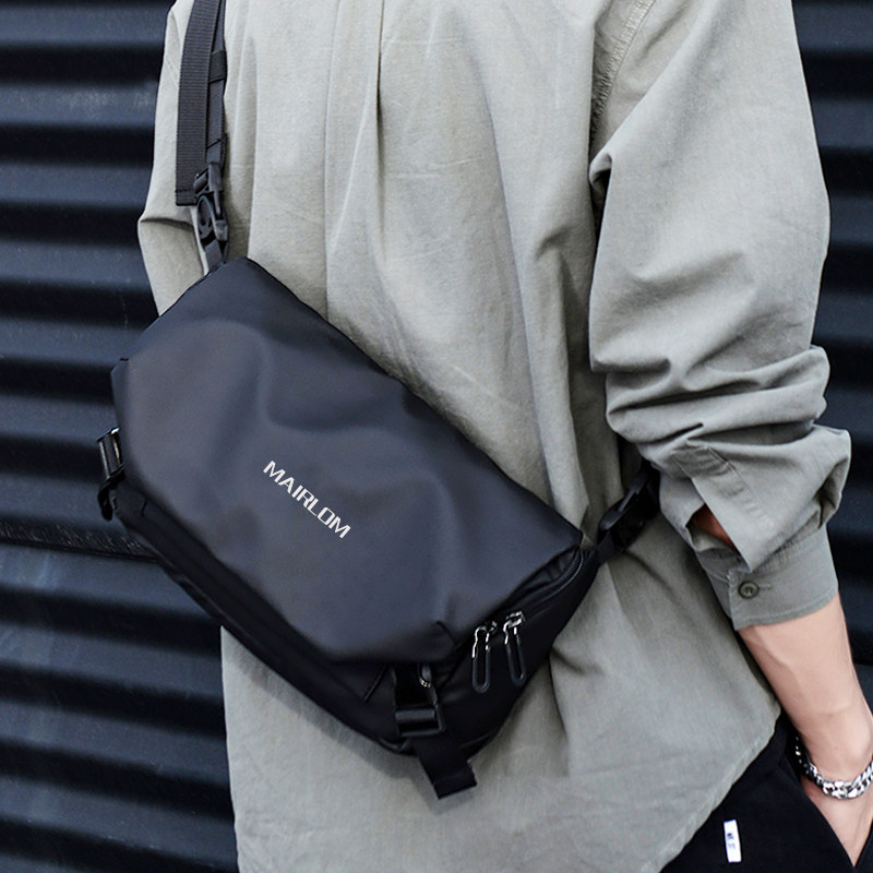 2021新款休闲男士斜挎包多功能斜背包潮牌单肩包骑行邮差挎包男包