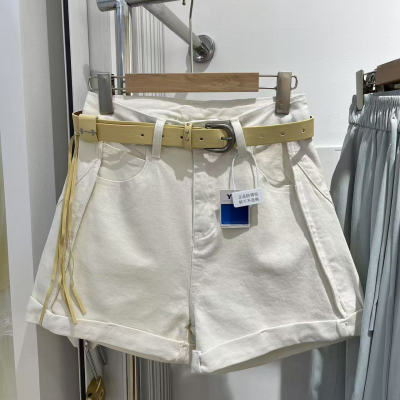 2025春季新款韩版时尚休闲显瘦高腰a字阔腿热裤白色牛仔短裤女