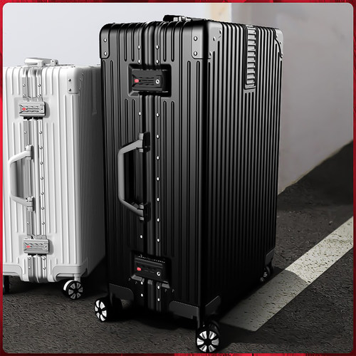 铝框万向轮结实耐用24寸拉杆箱