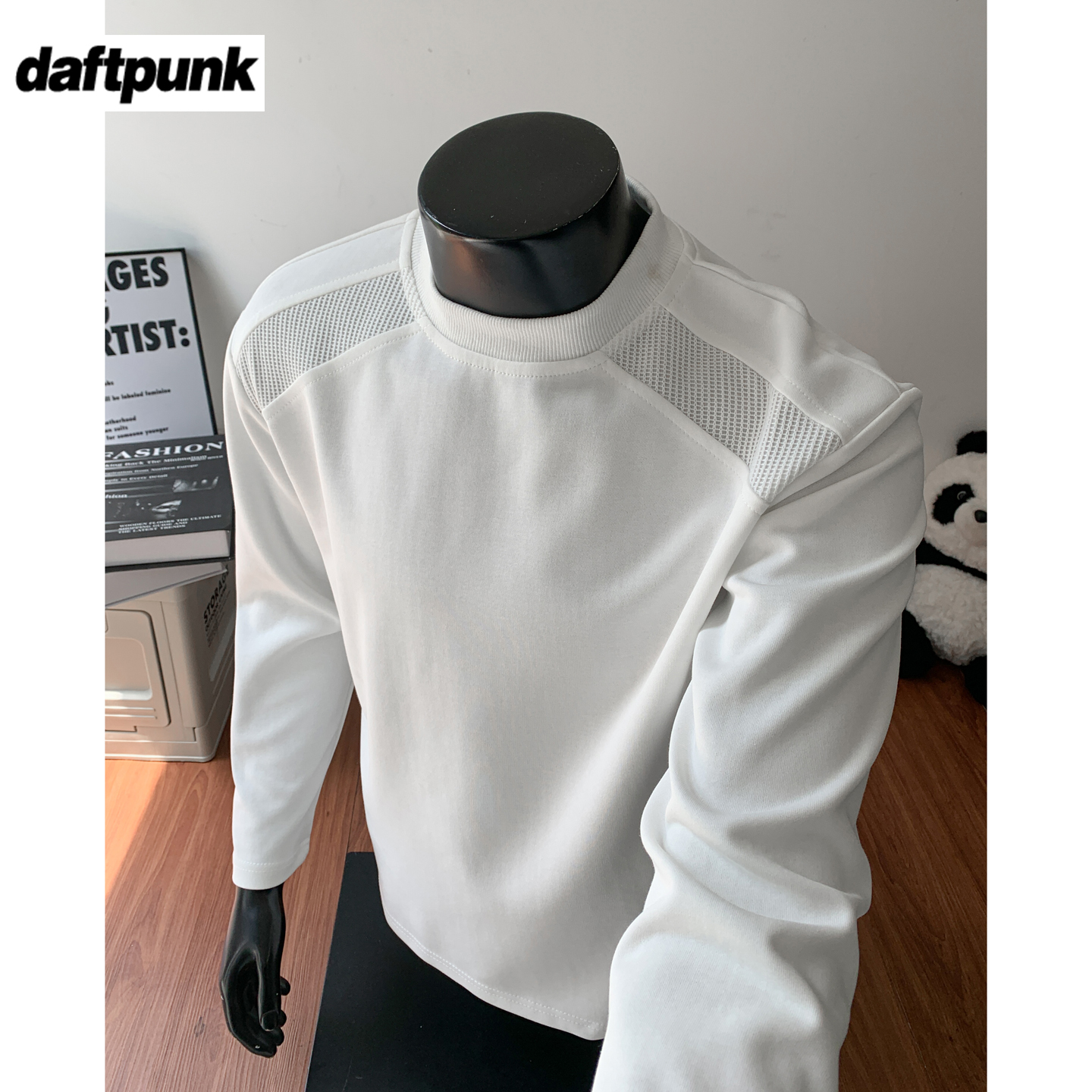 网眼拼接硬挺圆领长袖T运动内搭