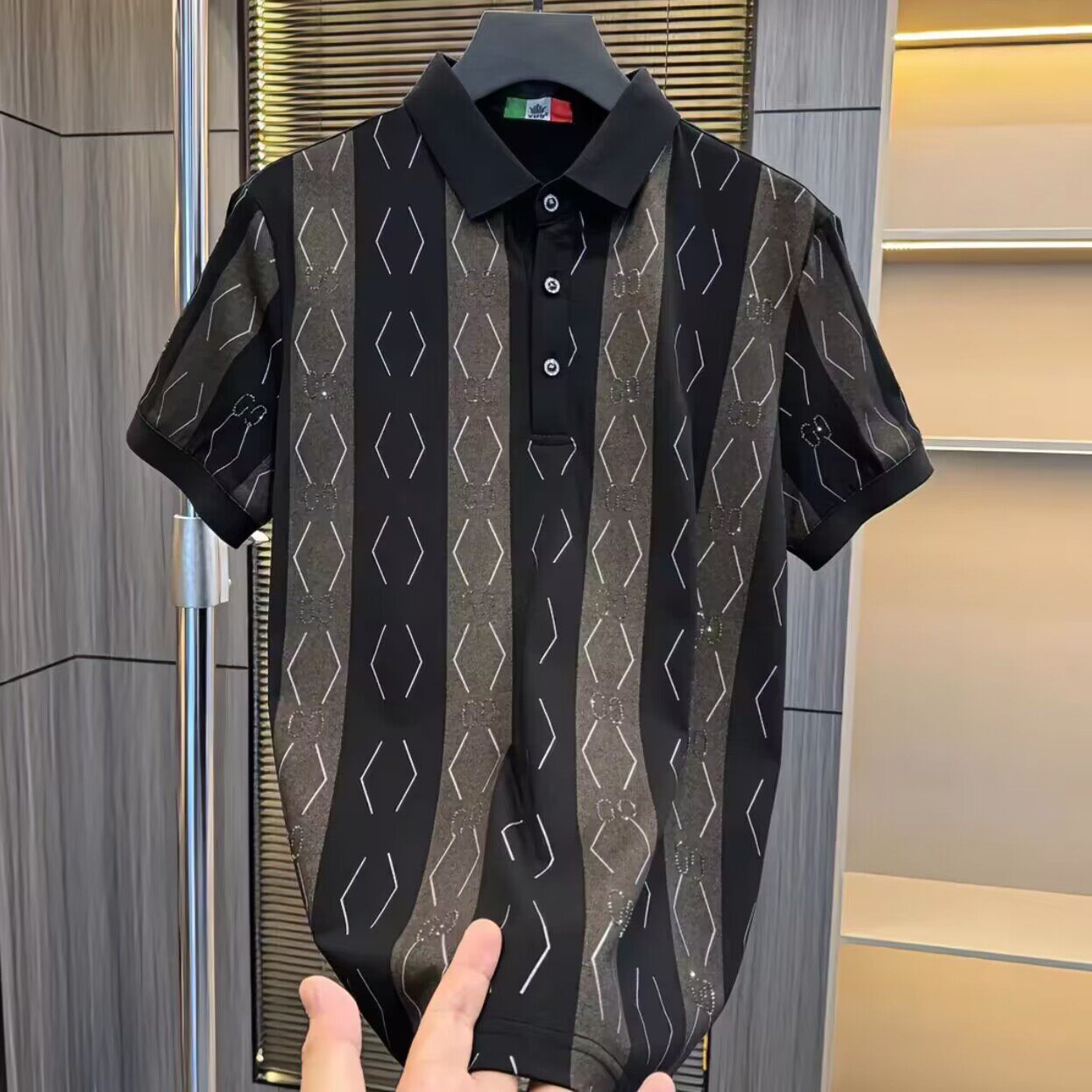 【现货】2026男士夏季新款百搭休闲气质潮流条纹烫钻polo衫帅气潮