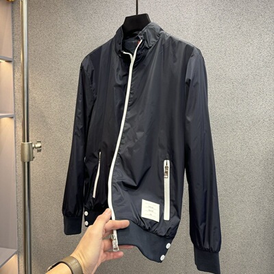 简约风立领拉链夹克男春季