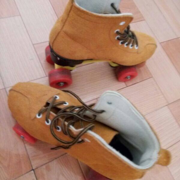 Patins à roulettes - Ref 2586979 Image 1
