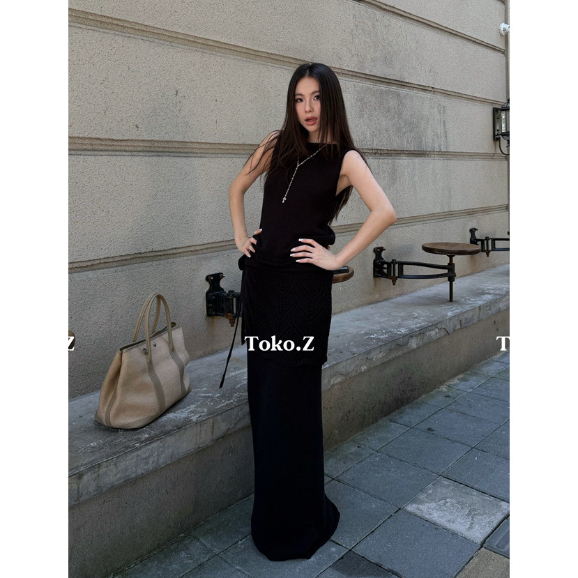 卷边针织背心上衣+半身裙+屁帘