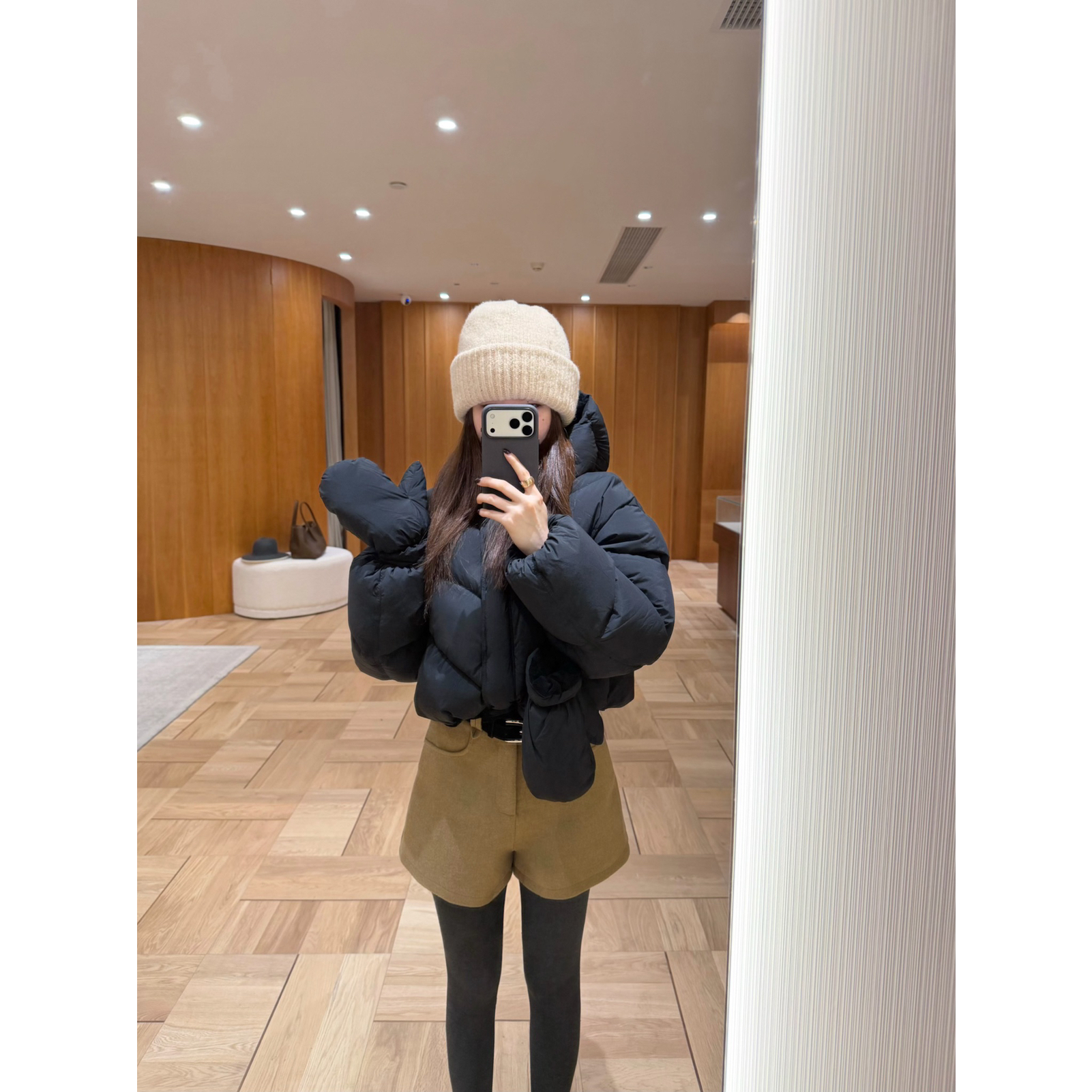 质感显瘦羊毛毛呢高腰休闲短裤