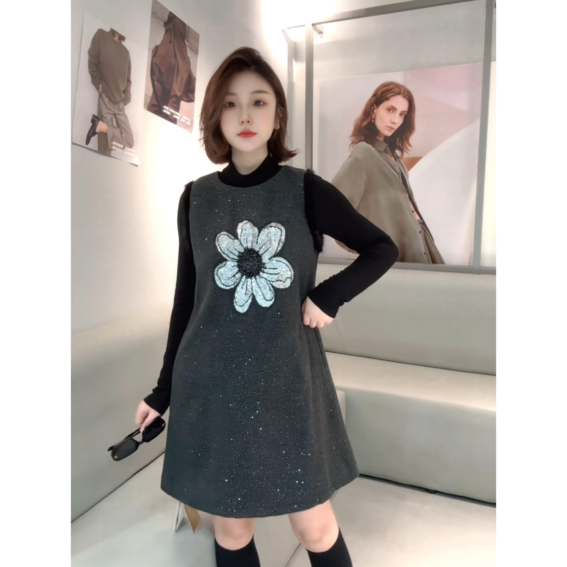 时尚重工钉珠亮片花朵两件套背心裙女2025冬季新款气质优雅中长裙
