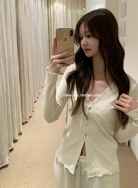 class韩国直邮122801 VEGETABLE 韩代2025款  V领纯欲小衫