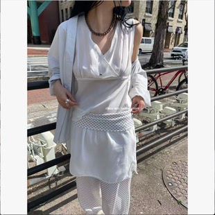 class韩国直邮1041317 atmosphere 韩代26款  V领交叉小背心