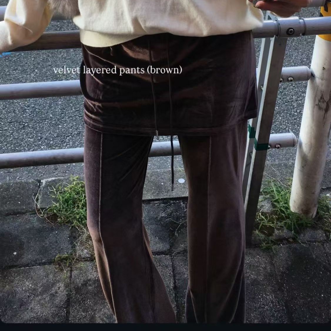 class韩国直邮111725 LOVEYOUSOMUCH韩代2025款丝绒屁帘裤