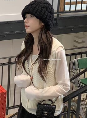 class韩国直邮102712 VERGAMOT 韩代2025款  羊毛1ooV领针织马甲