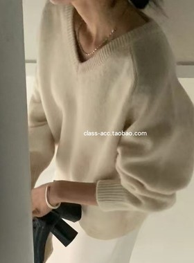 class韩国直邮110902 cream 韩代2025款  幼羊驼毛＋羊毛V领毛衣