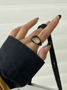 钛钢戒指 复古轻奢弧形高级感黑色戒指女小众设计食指戒秋冬指环