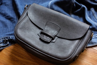 手工真皮单肩包邮差包意大利布纹牛皮斜挎包日式简约通勤包男女款