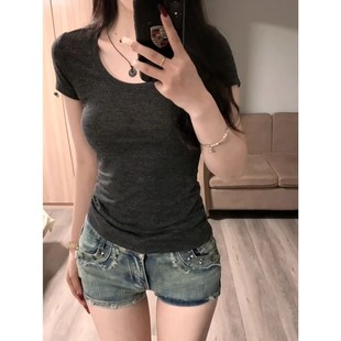 显瘦露锁骨灰色上衣 大码 胖mm超好看U领辣妹正肩短袖 T恤女夏季 修身