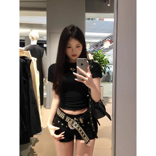 大码黑色美式低腰铆钉牛仔超短裤