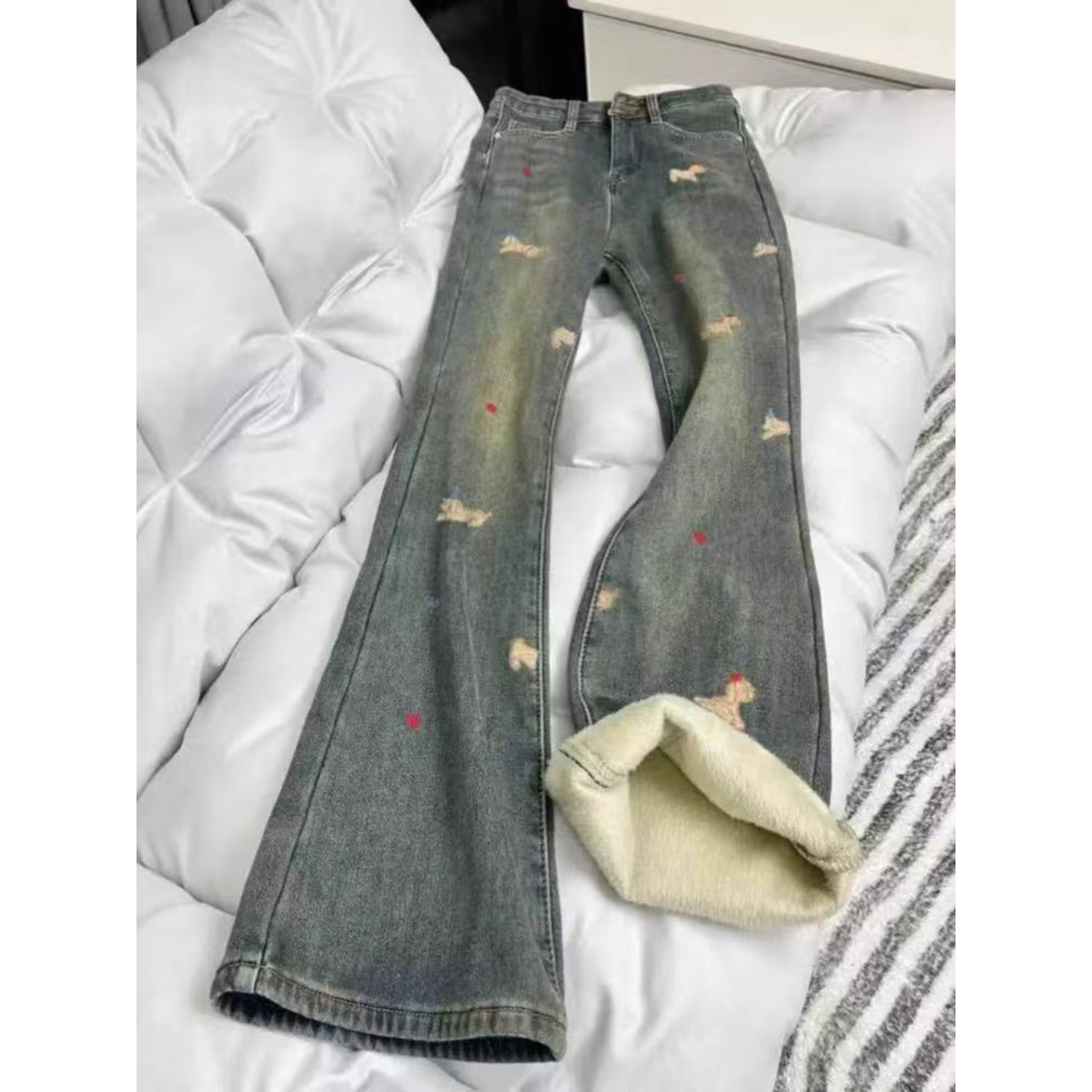 大码加绒加厚小狗刺绣微喇牛仔裤