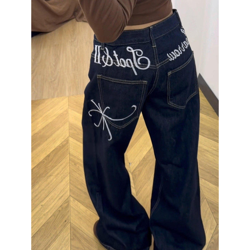 大码胖mm美式复古字母刺绣廓形牛仔裤女秋冬设计感宽松显瘦直筒裤,女装/女士精品,大码裤装,淘宝优惠券,粉丝福利购,淘宝优惠卷