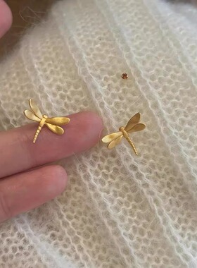 新款黄金色迷你灵动蜻蜓耳钉